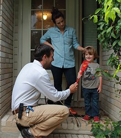 apple-family-porch